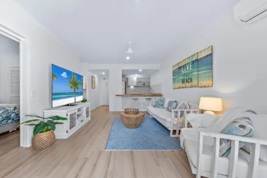 15/2 Erromango Drive, Jubilee Pocket, Qld 4802