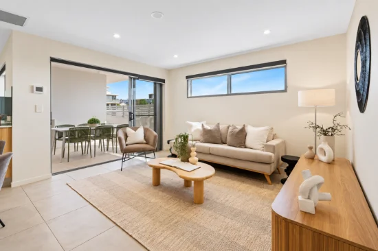 15/27 York Street, Indooroopilly QLD 4068 - For Rent