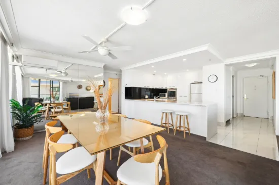 15E/1 Albert Avenue, Broadbeach, Qld 4218-Image