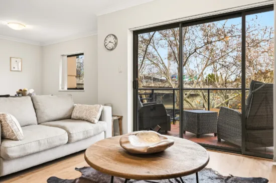 16/110 Mounts Bay Road, Perth, WA 6000