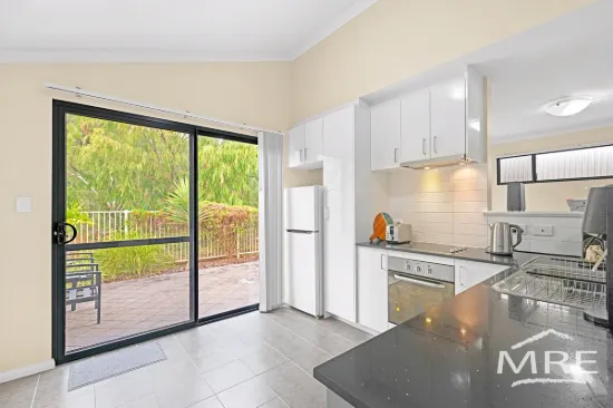 16/20 Grove Street West, Little Grove, WA 6330