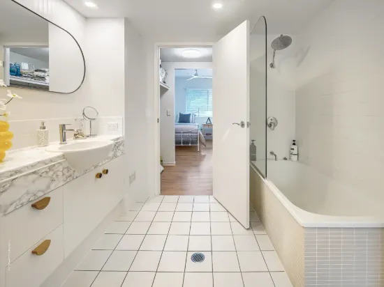 16/68 Pulgul Street, Urangan, Qld 4655-Image