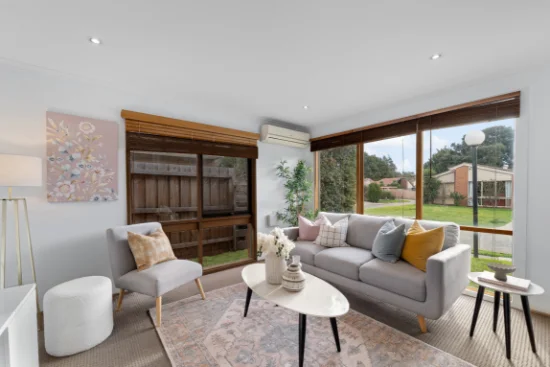 16 Oakwood Drive, Keysborough, Vic 3173