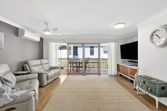 17/1040 Gold Coast Highway, Palm Beach, Qld 4221