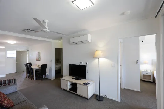17/11 Bacon Street, Moranbah, Qld 4744-Image