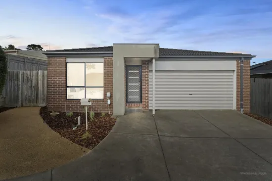 17/11 Hawk Avenue, Pakenham, Vic 3810