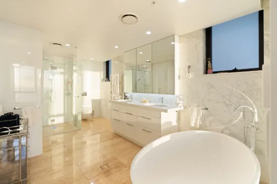 17/116 The Esplanade, Surfers Paradise, Qld 4217-Image