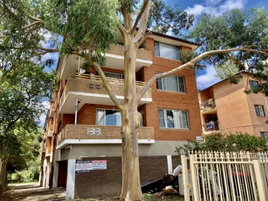 17/158 Sandal Crescent, Carramar, NSW 2163
