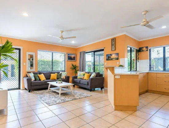 17/16 Beach Road, Cannonvale, Qld 4802