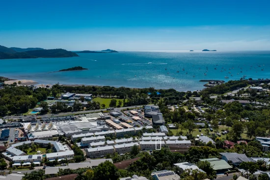 17/3 Eshelby Drive, Cannonvale, Qld 4802