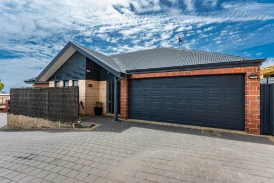17/4 Mcdermott Avenue, Wandina, WA 6530