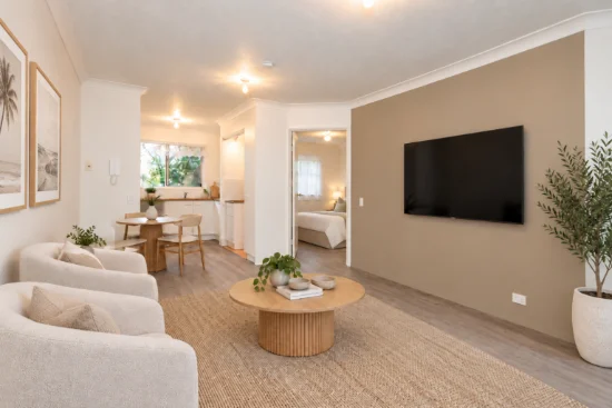 17/75-77 Bayview Street, Runaway Bay, Qld 4216