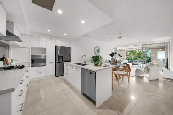 1703/1 Rialto Quay Drive, Hope Island, Qld 4212