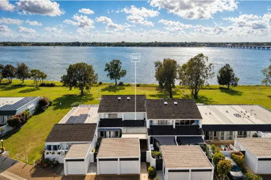 17A/16 Spinnaker Drive, Sandstone Point, Qld 4511-Image