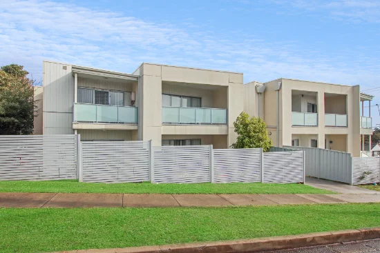 18/125 Lake Entrance Road, Barrack Heights, NSW 2528