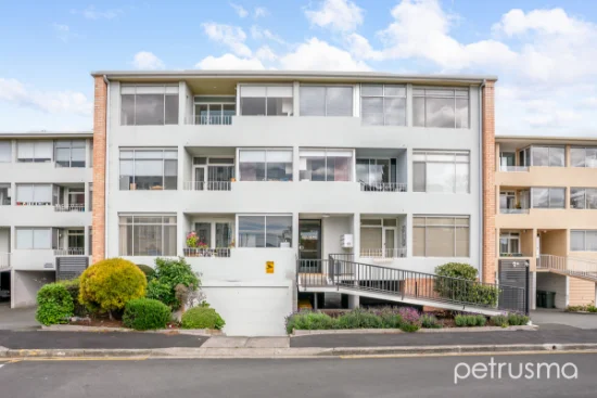 18/13 Battery Square, Battery Point, Tas 7004