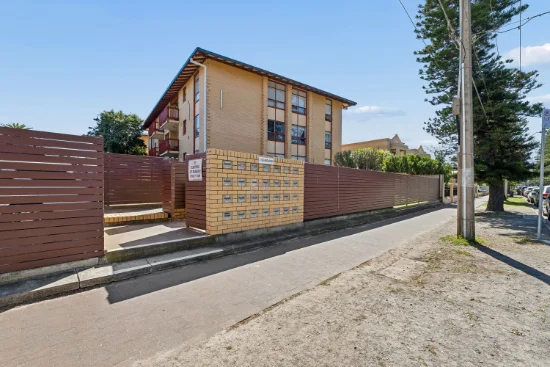 18/3 Broadway, Glenelg South SA 5045 - For Rent