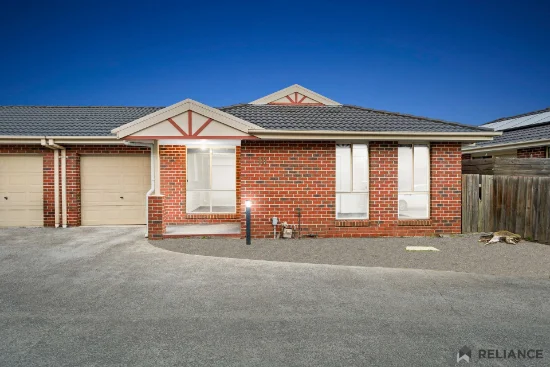 18/4-16 Melaleuca Drive, Meadow Heights, Vic 3048