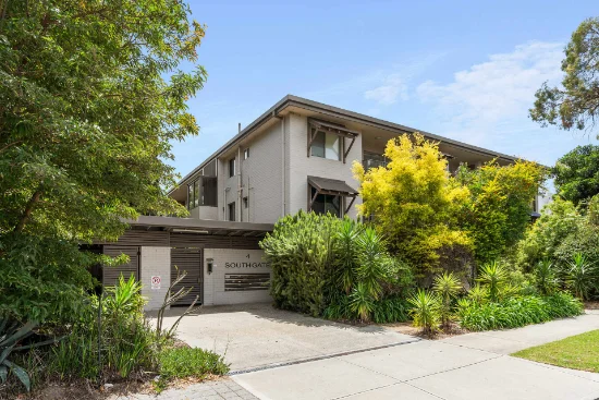 18/4 Comer Street, Como, WA 6152