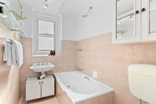 18/4 Macleay Street, Potts Point, NSW 2011-Image