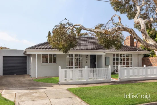 18 Waratah Street, Seaholme, Vic 3018