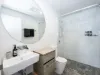 181/31 Queensland Avenue, Broadbeach, Qld 4218-Image