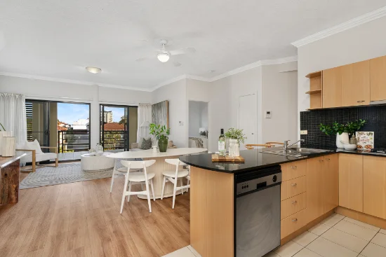 19/11 Grosvenor Road, Indooroopilly, Qld 4068