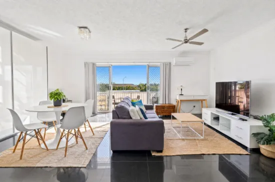 19/12 Whiting Street, Labrador, Qld 4215-Image