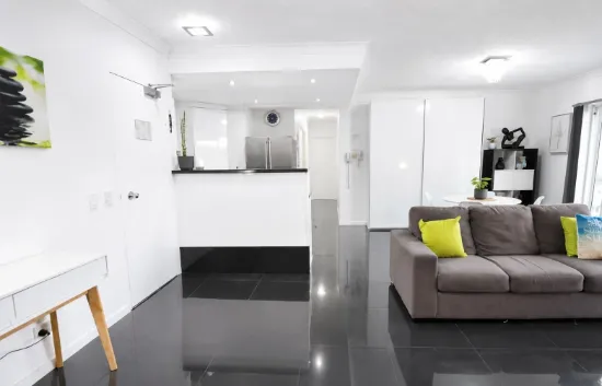 19/12 Whiting Street, Labrador, Qld 4215-Image