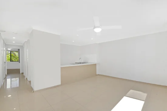 19/21 HUTH STREET, Labrador, Qld 4215