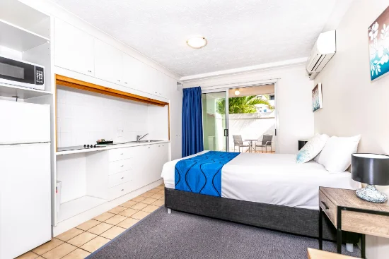 19 Sheehan Street, Milton, Qld 4064