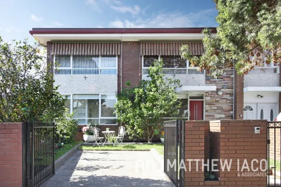 1B/212 Kambrook Road, Caulfield, Vic 3162