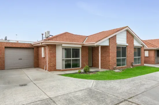 2/1 Alexander Avenue, Thomastown, Vic 3074