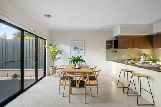 2/1 Johnson Street, Reservoir, Vic 3073