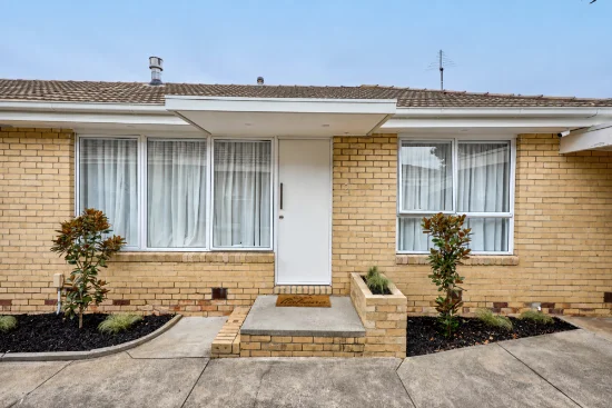 2/1 Peter Avenue, Parkdale, Vic 3195 - For Sale
