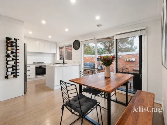 2/1 Service Road, Blackburn, Vic 3130