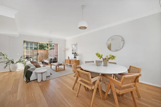 2/1 Walton Crescent, Abbotsford, NSW 2046