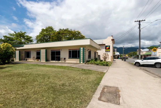 2/1 Wilson Street, Mossman QLD 4873 - For Rent