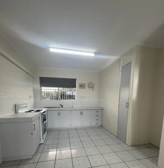 2/10-12 Joan Street, Bungalow, Qld 4870