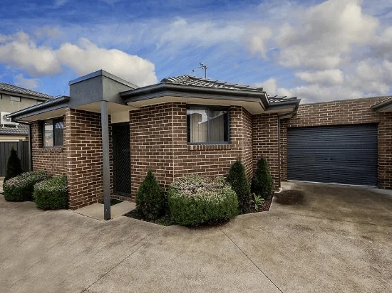 2/10 Albert Crescent, St Albans, Vic 3021