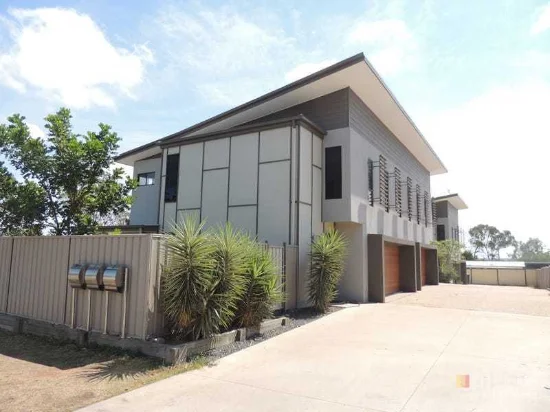 2/10 Barcoo Drive, Moranbah, Qld 4744