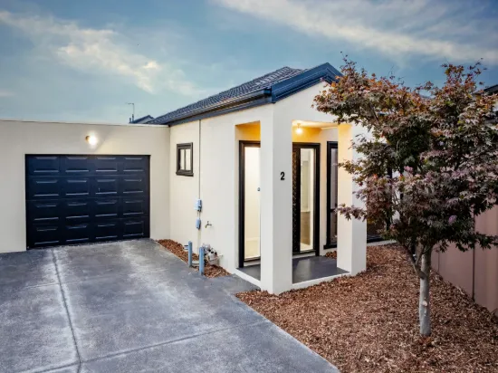 2/10 Camphor Court, Doveton, Vic 3177