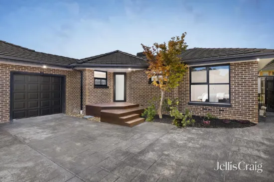 2/10 Paula Crescent, Doncaster East, Vic 3109