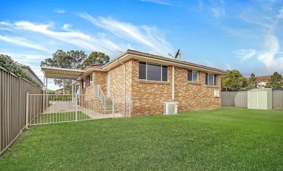 2/10 Wolseley Road, McGraths Hill, NSW 2756