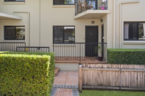2/101 Dunellan Street, Greenslopes, Qld 4120