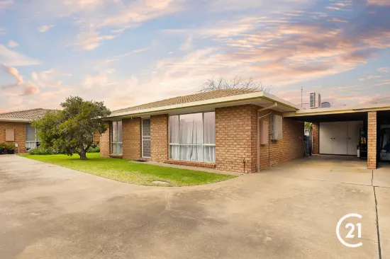 2/102 Crossen Street, Echuca, Vic 3564