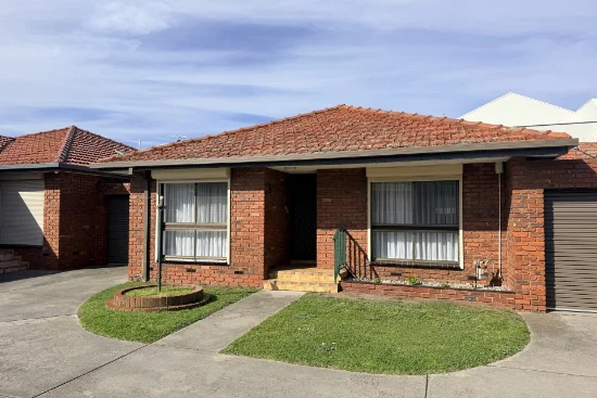 2/107 Queen Street, Altona, Vic 3018