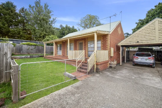 2/11-13 stanbridge Street, Daylesford, Vic 3460