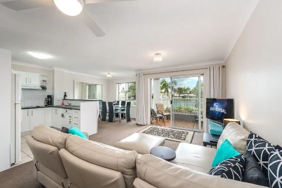 2/11-19 Taylor Street, Biggera Waters, Qld 4216