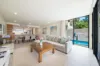 2/11 Altmann Avenue, Cannonvale QLD 4802-Image